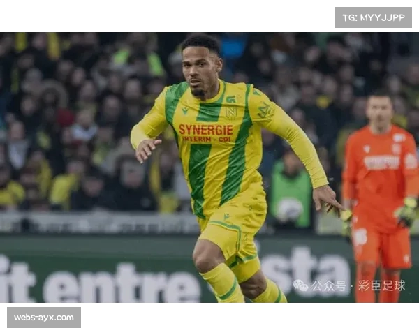 昂热1-0小胜特鲁瓦，凭借净胜球优势暂时逃离降级区