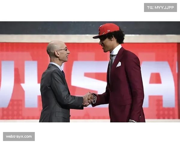 布里安娜·特纳和斯蒂芬妮·塔尔博特加盟拉斯维加斯王牌，签下一年合同